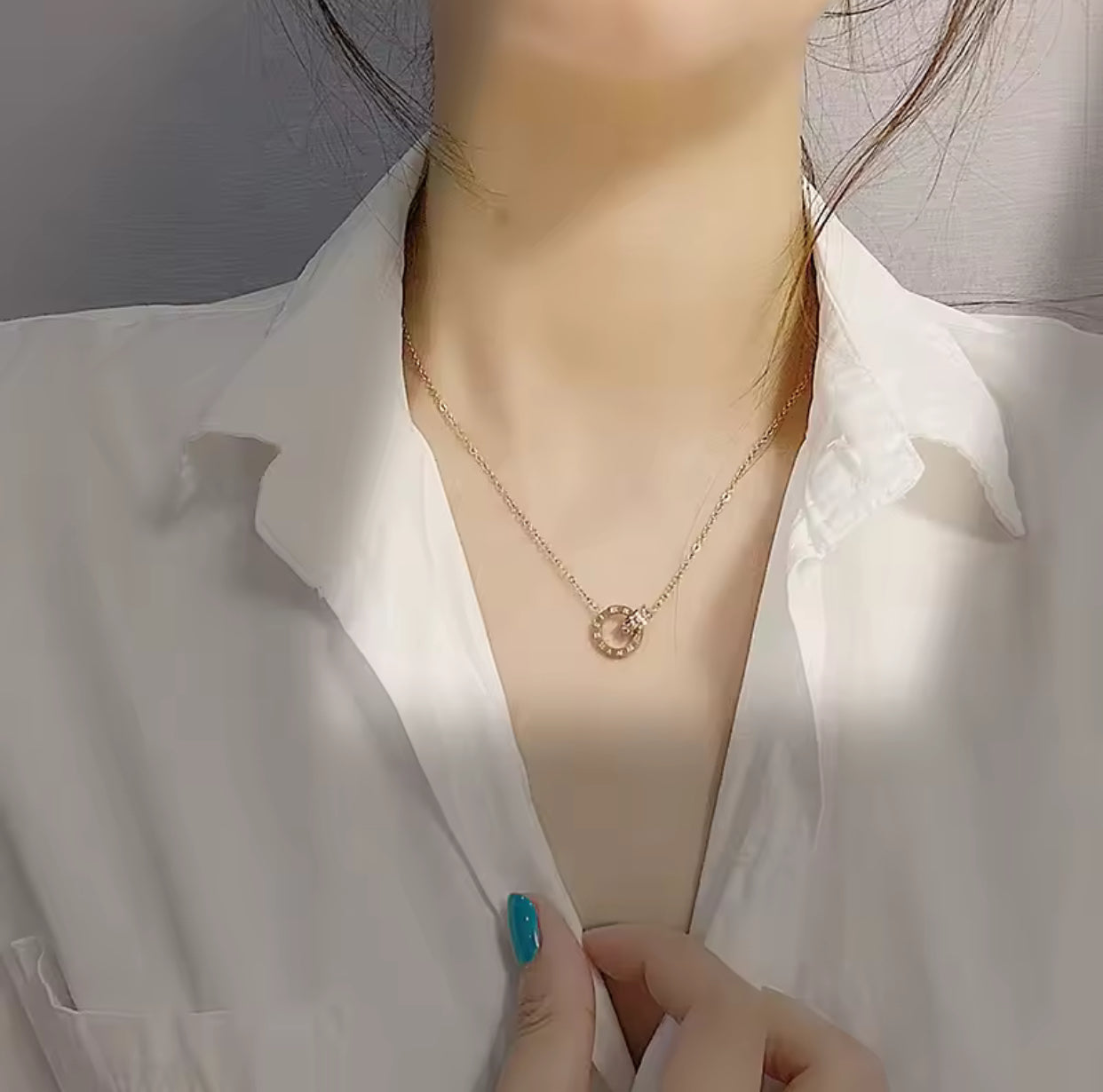 ✨ قلادة الأناقة الراقية ✨